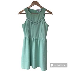 OLIVE & OAK Mint Green Sleeveless Mini Dress,
